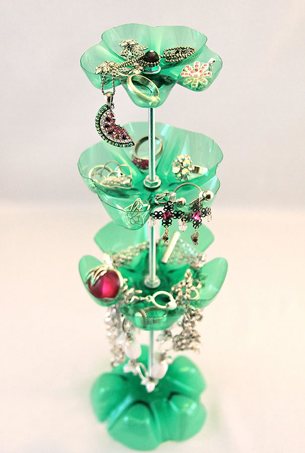 20 Amazing things To Make from Plastic Bottles