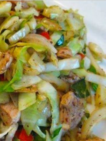 KETO ASIAN CABBAGE STIR-FRY